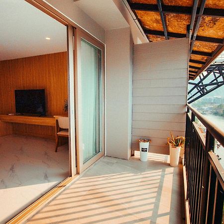 The Elephant Crossing Hotel Vang Vieng Exterior photo
